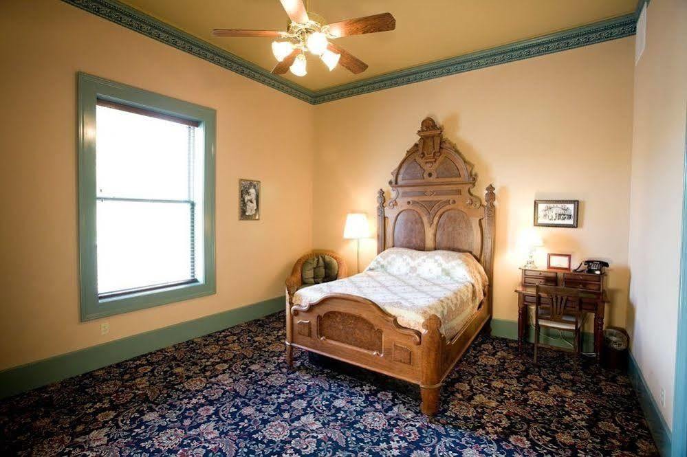 Weinhard Hotel Dayton Extérieur photo