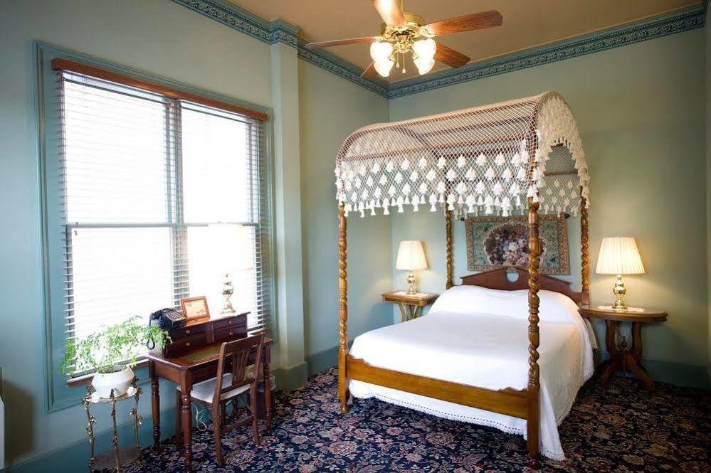 Weinhard Hotel Dayton Extérieur photo